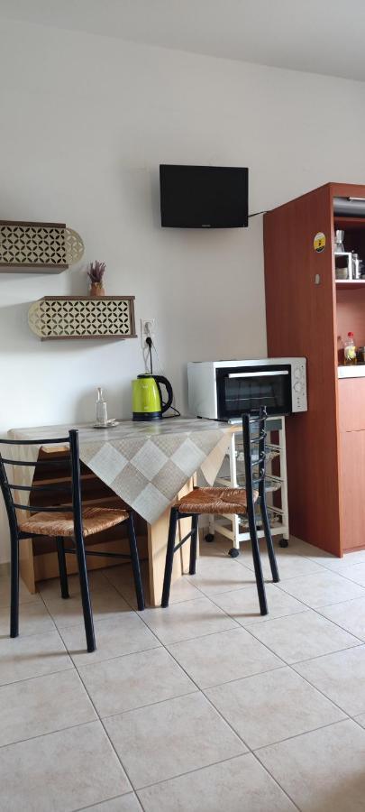 Faros Apartments أكسيروكامبوس المظهر الخارجي الصورة